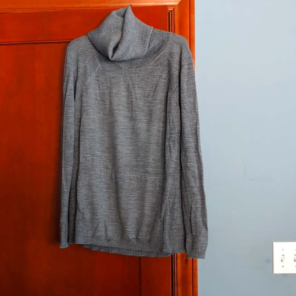 Lululemon merino wool turtleneck tunic size 10